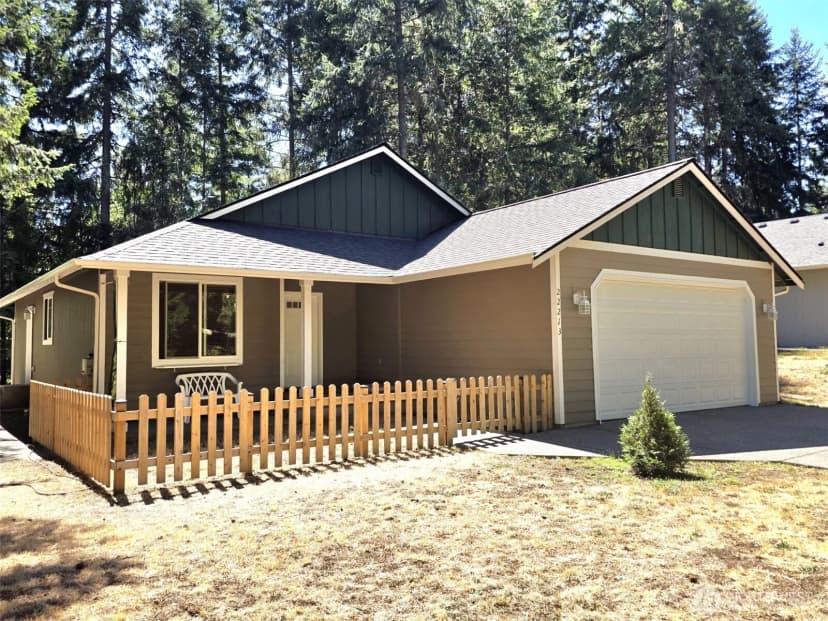 Property photo for 22213 N Clear Lake Boulevard Se, Yelm photo 2