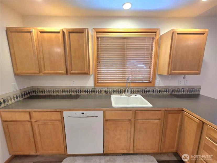 Property photo for 22213 N Clear Lake Boulevard Se, Yelm photo 9