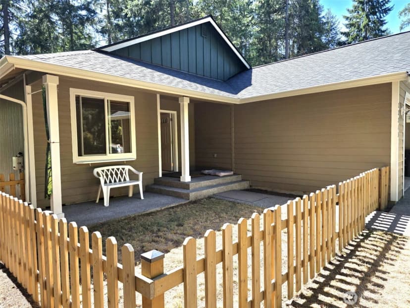 Property photo for 22213 N Clear Lake Boulevard Se, Yelm photo 3