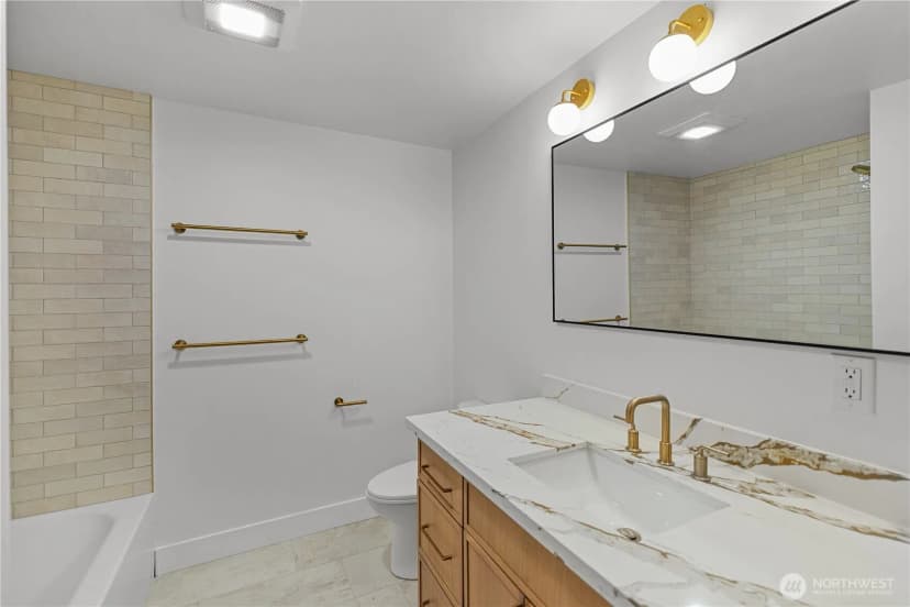 Property photo for 916 N Stadium Way, Tacoma photo 33