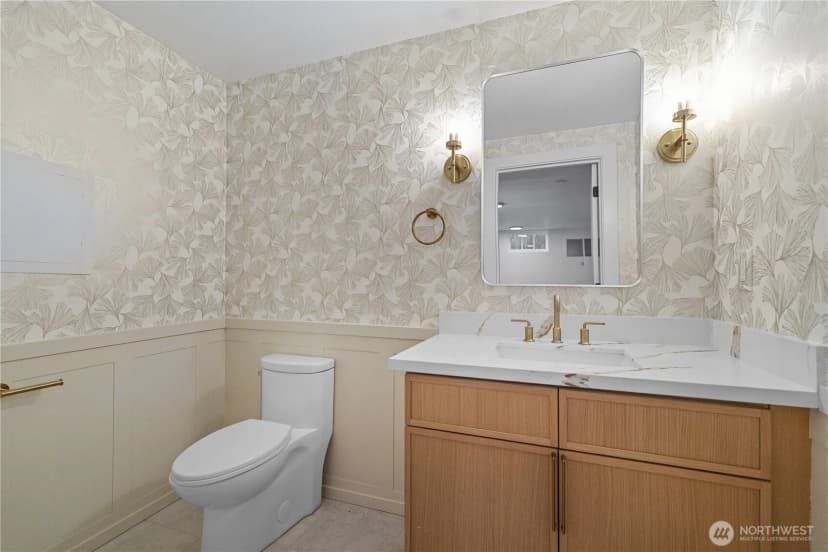 Property photo for 916 N Stadium Way, Tacoma photo 29