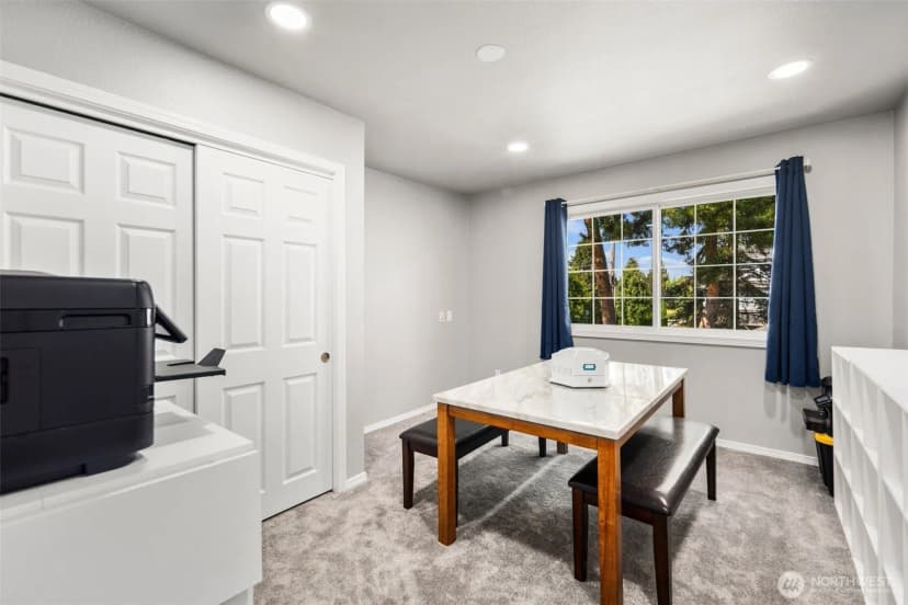 Property photo for 5858 156th Avenue Ne, Redmond photo 19