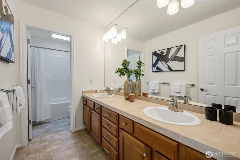 Property photo for 108 239th Way Se, Sammamish photo 33