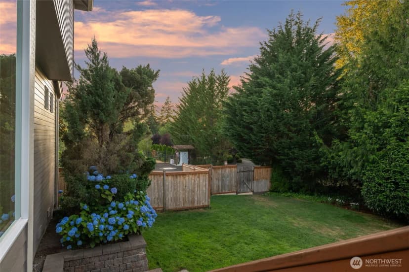 Property photo for 108 239th Way Se, Sammamish photo 36