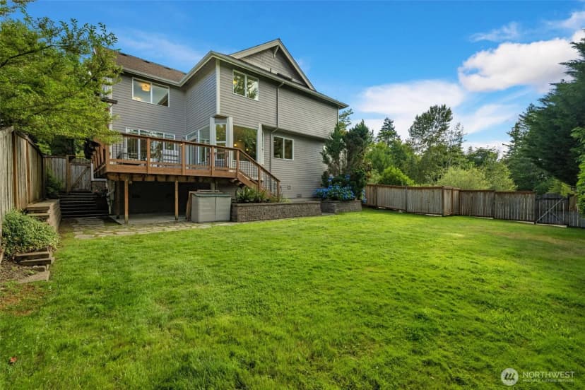 Property photo for 108 239th Way Se, Sammamish photo 16