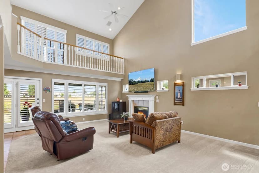 Property photo for 613 E Maberry Drive, Lynden photo 8