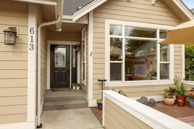 Property photo for 613 E Maberry Drive, Lynden photo 3