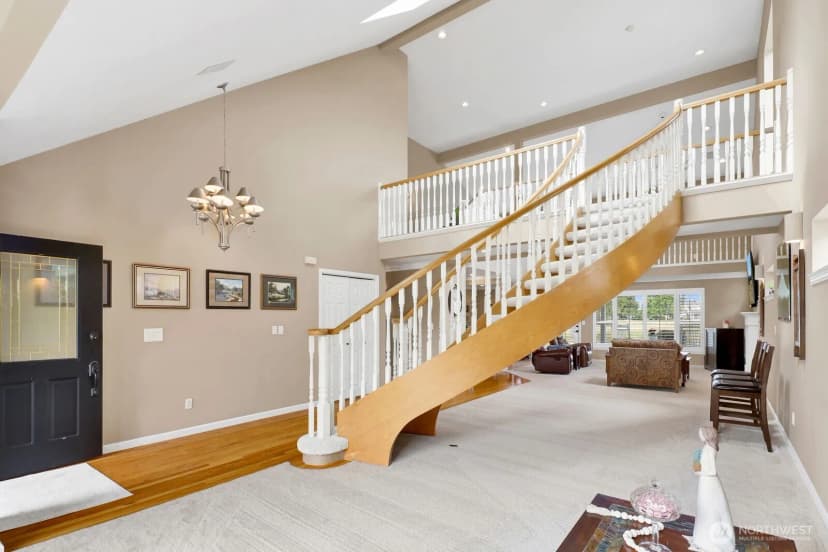 Property photo for 613 E Maberry Drive, Lynden photo 7