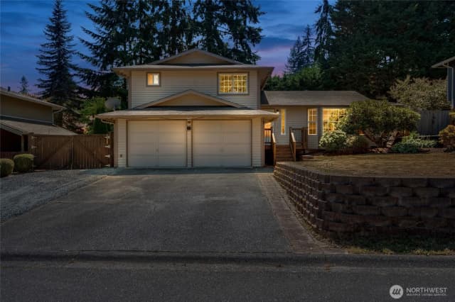 Property photo for 4830 122nd Street Se, Everett photo 2