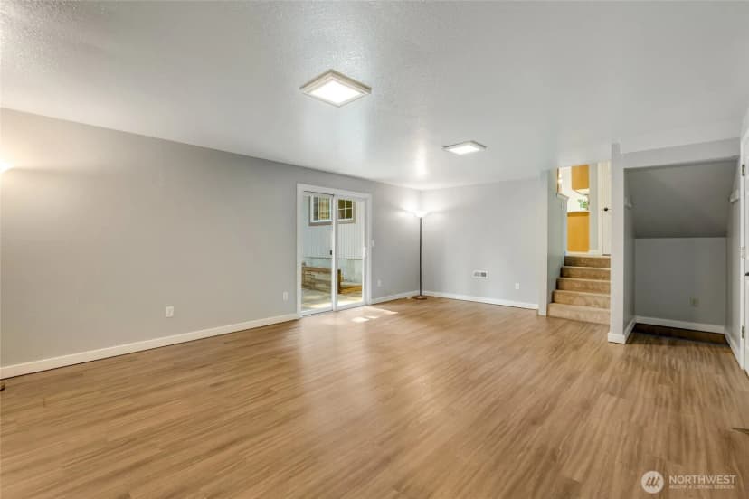 Property photo for 4830 122nd Street Se, Everett photo 26