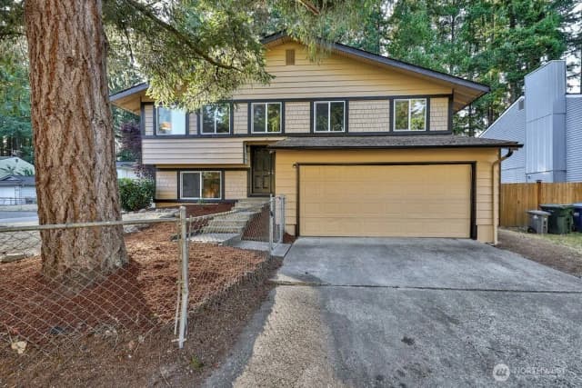 Property photo for 26402 187th Avenue Se, Covington photo 2
