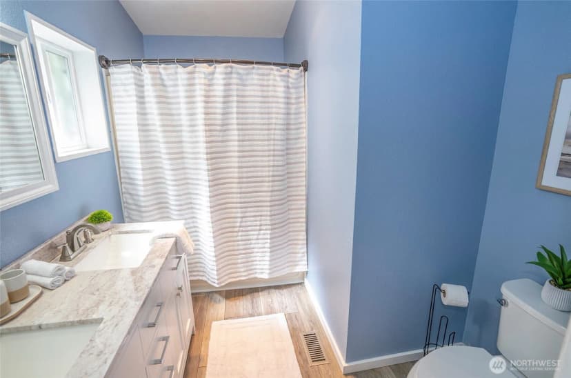 Property photo for 2416 205th Avenue Sw, Lakebay photo 14