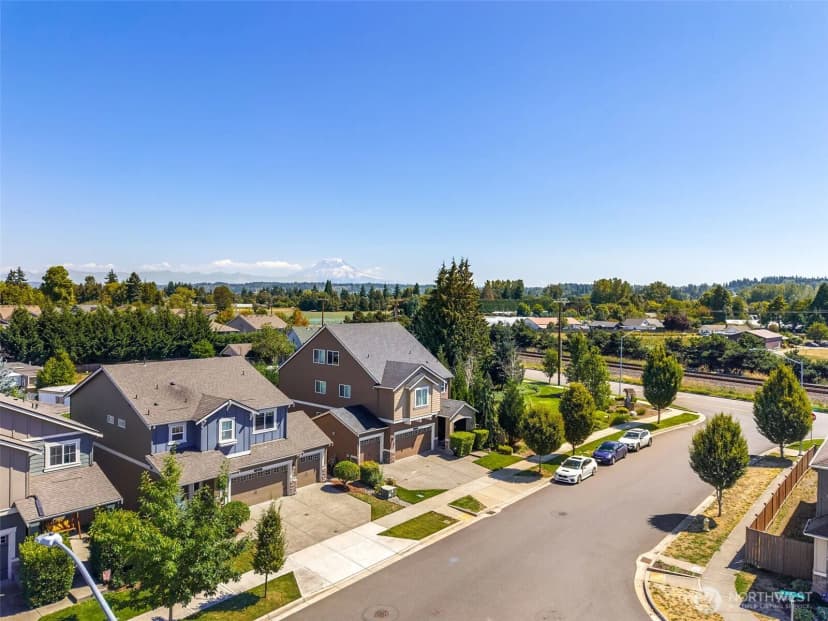 Property photo for 1003 31st Street Nw, Puyallup photo 26