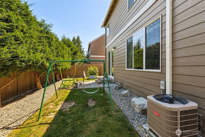 Property photo for 1003 31st Street Nw, Puyallup photo 28