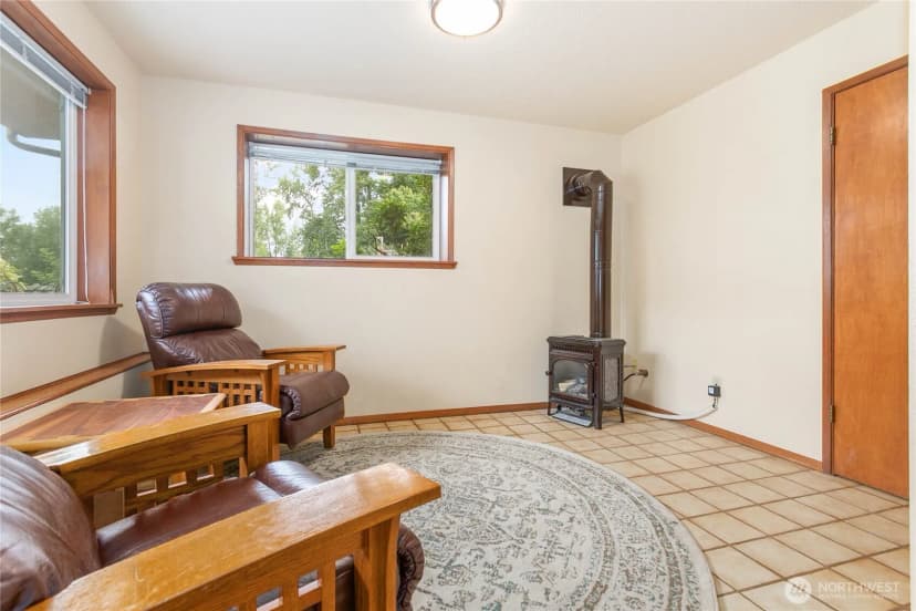 Property photo for 3104 E Maryland Street, Bellingham photo 29