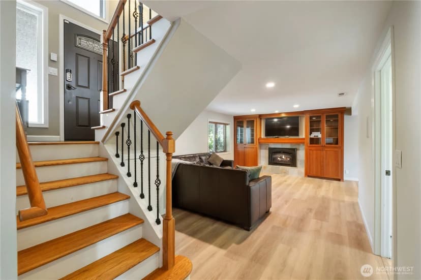 Property photo for 21328 96th Avenue S, Kent photo 20