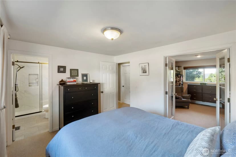 Property photo for 21328 96th Avenue S, Kent photo 12