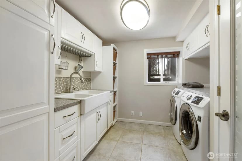 Property photo for 21328 96th Avenue S, Kent photo 23