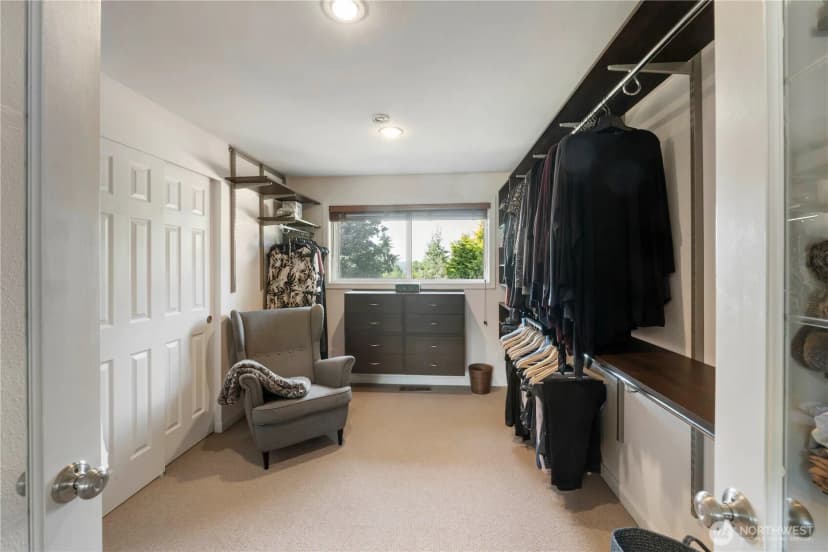 Property photo for 21328 96th Avenue S, Kent photo 14
