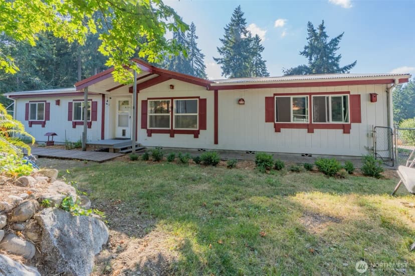Property photo for 37906 34th Avenue S, Roy