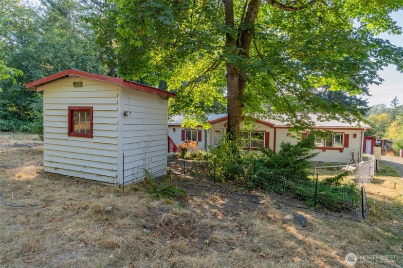 Property photo for 37906 34th Avenue S, Roy photo 14