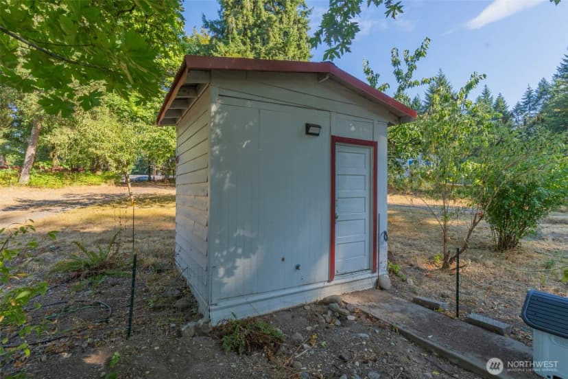 Property photo for 37906 34th Avenue S, Roy photo 13