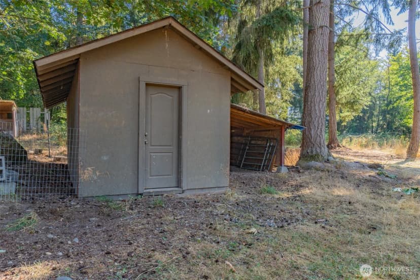 Property photo for 37906 34th Avenue S, Roy photo 11