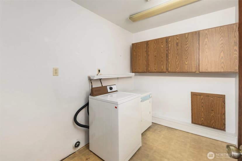 Property photo for 15915 Se 166th Pl, Renton photo 33