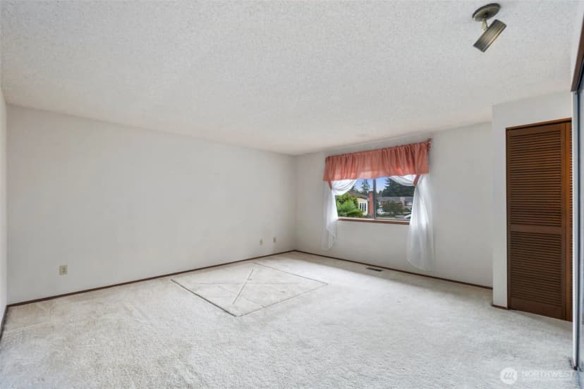 Property photo for 15915 Se 166th Pl, Renton photo 26