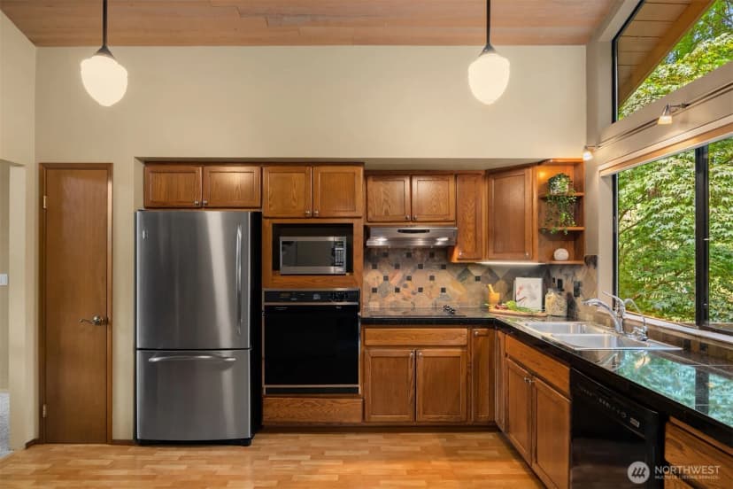 Property photo for 15708 Ne 164th Street, Woodinville photo 12