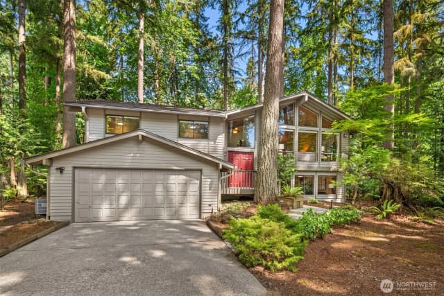 Property photo for 15708 Ne 164th Street, Woodinville photo 2