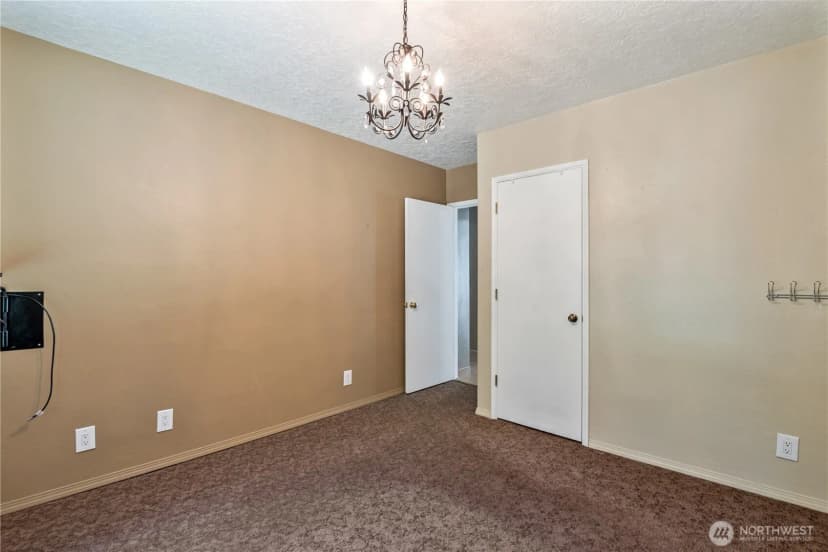Property photo for 1429 21st Avenue, Longview photo 14