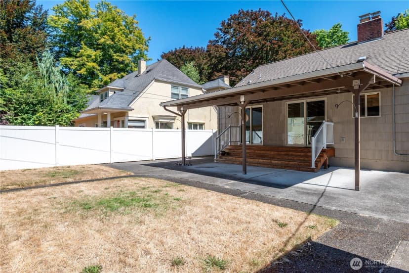 Property photo for 1429 21st Avenue, Longview photo 30