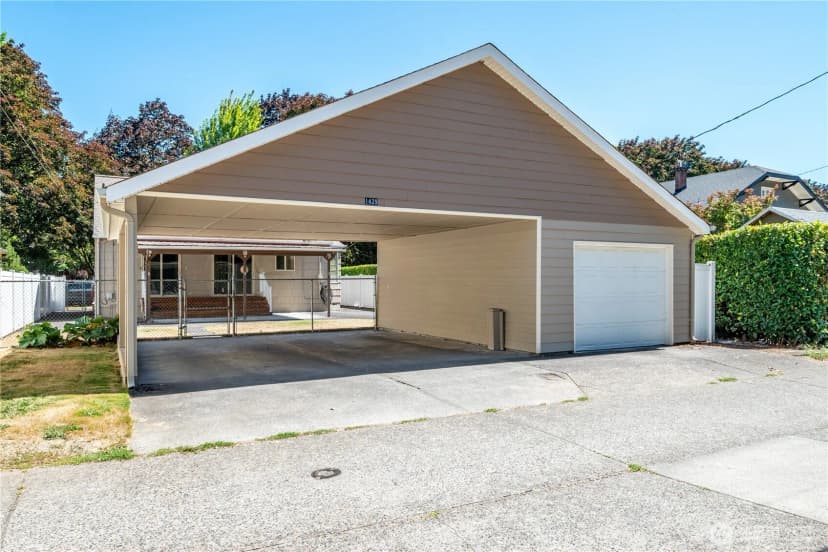 Property photo for 1429 21st Avenue, Longview photo 31