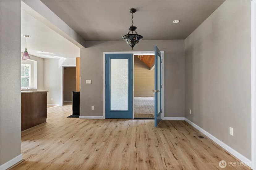 Property photo for 1530 Deer Ridge, Oak Harbor photo 7