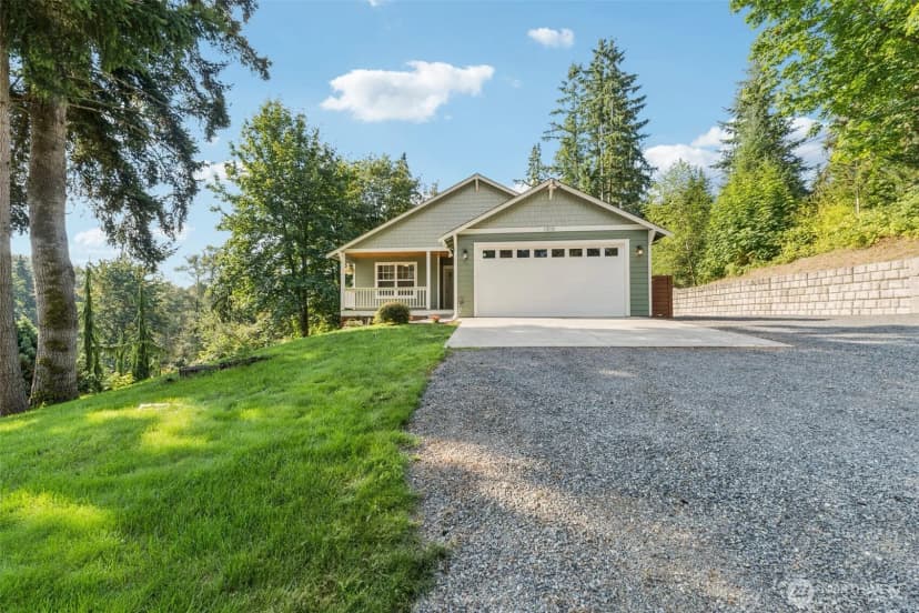 Property photo for 1310 114th Street Ne, Tulalip