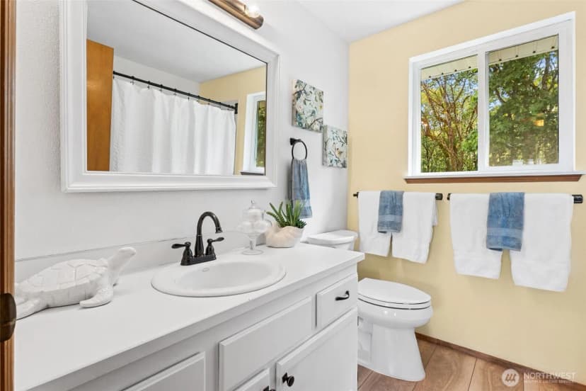 Property photo for 2453 Se Lincoln Avenue Se, Port Orchard photo 19