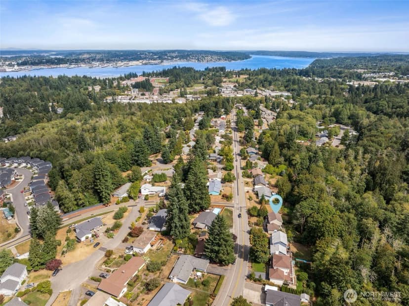Property photo for 2453 Se Lincoln Avenue Se, Port Orchard photo 36