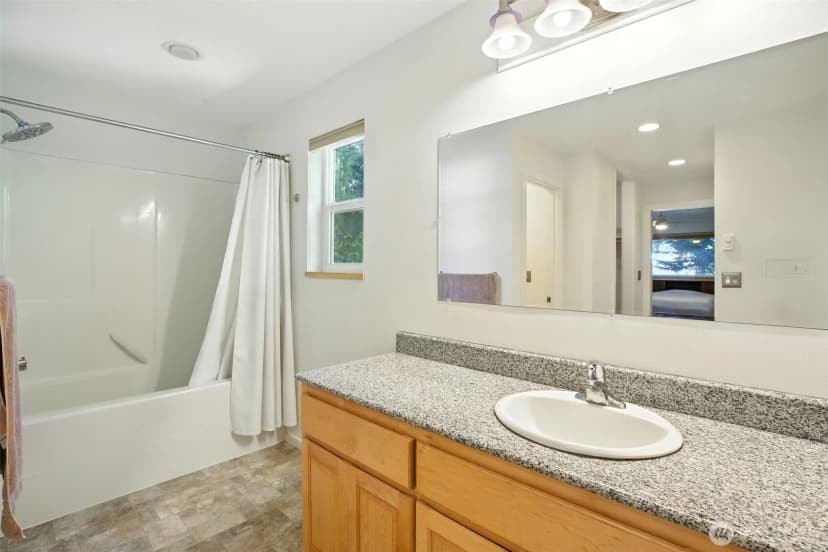 Property photo for 18872 Augusta Avenue Ne, Suquamish photo 14