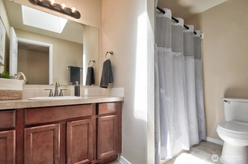 Property photo for 4104 Clearwater Drive Se, Lacey photo 23
