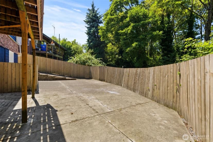 Property photo for 4525 10th Avenue S, Seattle photo 29