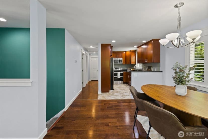 Property photo for 4525 10th Avenue S, Seattle photo 9
