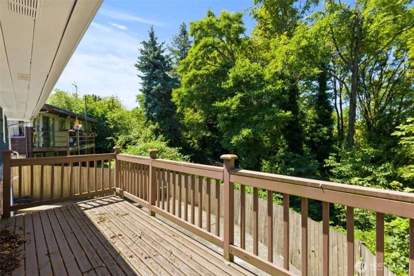 Property photo for 4525 10th Avenue S, Seattle photo 14