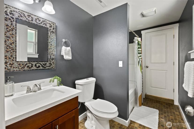 Property photo for 4525 10th Avenue S, Seattle photo 28