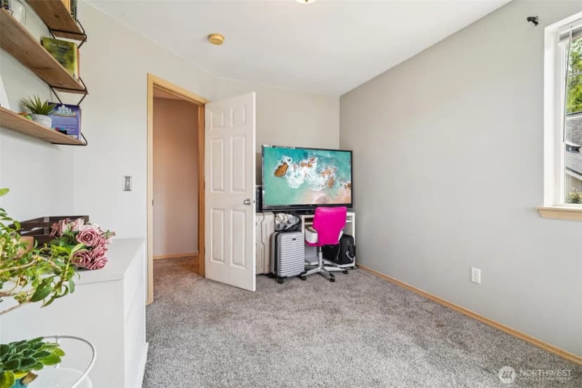 Property photo for 18923 Eastwood Avenue E, Puyallup photo 17
