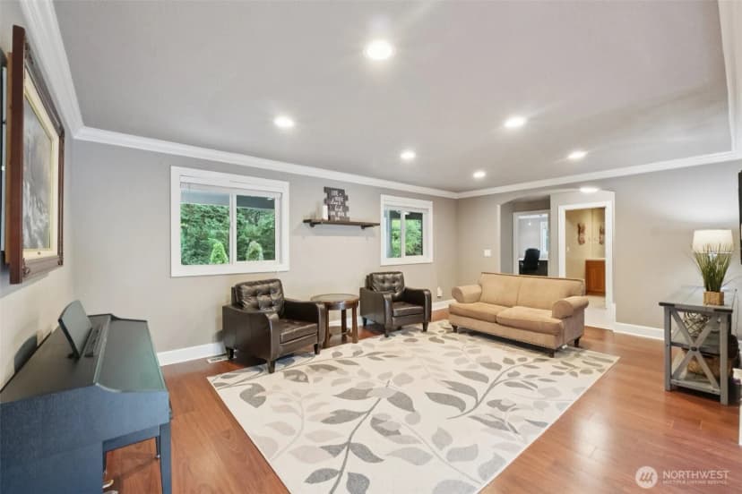 Property photo for 15631 Issaquah Hobart Road Se, Issaquah photo 4