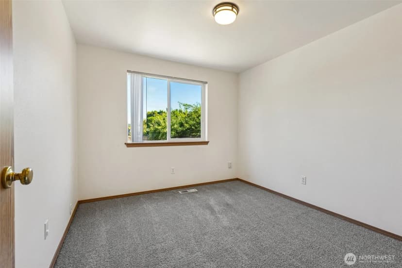 Property photo for 1401 Park Avenue, Puyallup photo 19