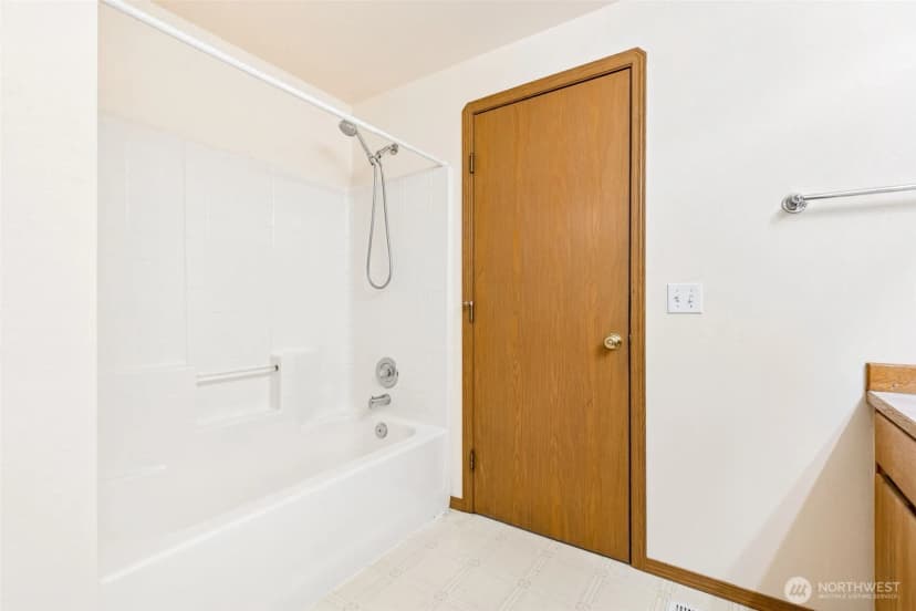 Property photo for 1401 Park Avenue, Puyallup photo 18