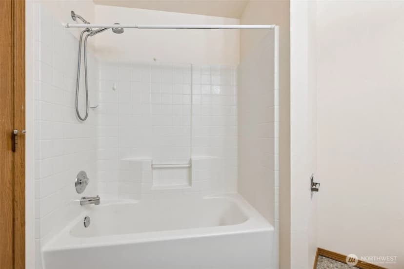 Property photo for 1401 Park Avenue, Puyallup photo 21