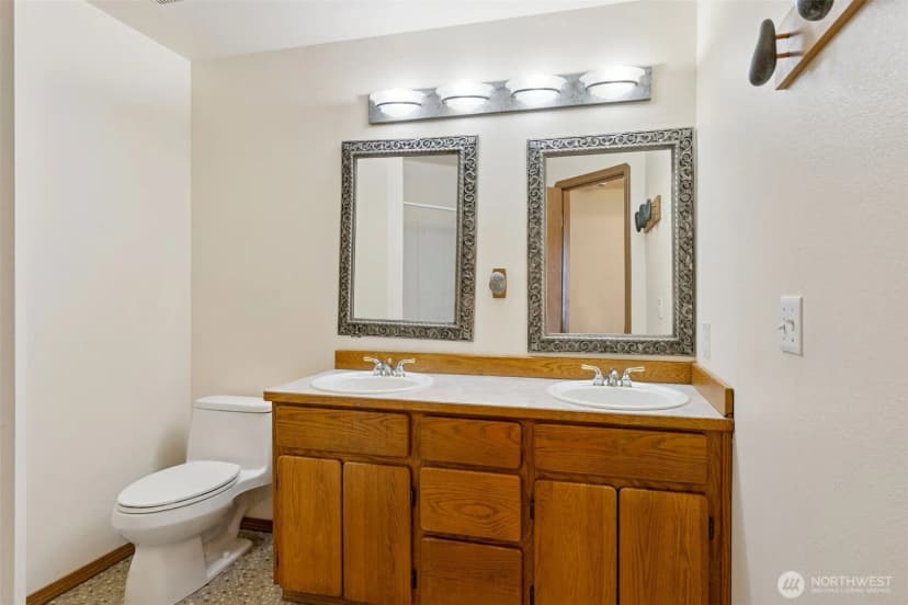 Property photo for 1401 Park Avenue, Puyallup photo 17